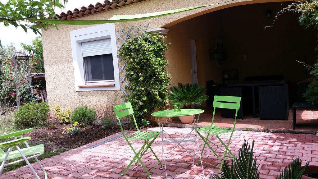 Petit Studio Au Calme Villa La Crau Luaran gambar